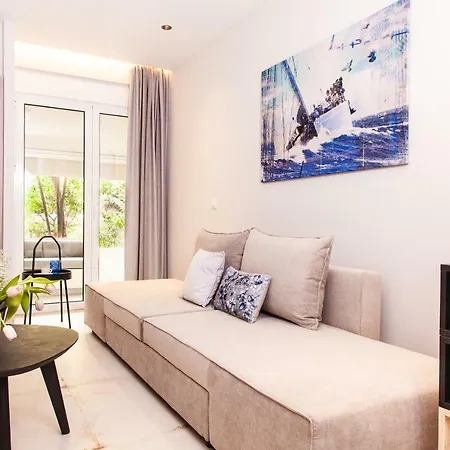 Apartment Sweet Flora In Vouliagmeni